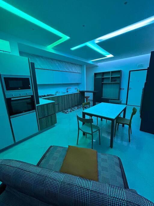 Monzio'S House Apartment Наполи Екстериор снимка