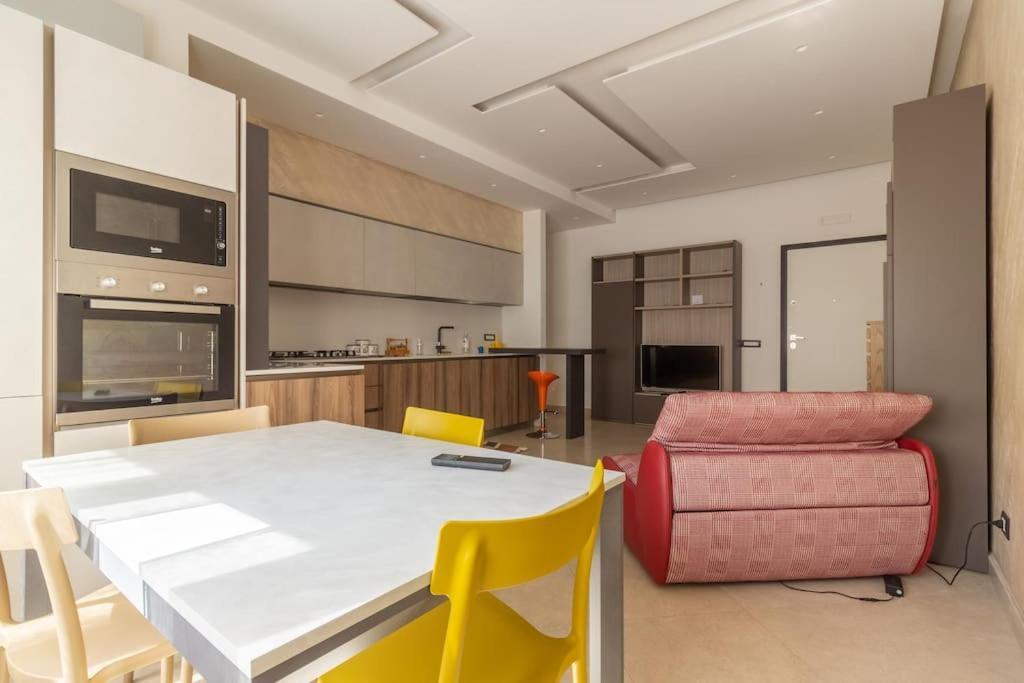 Monzio'S House Apartment Наполи Екстериор снимка